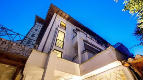  The Strand Hotel  Рим